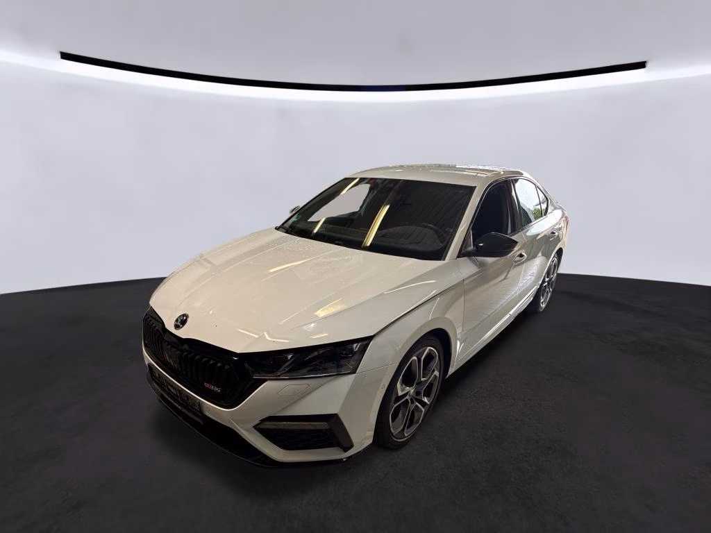Skoda Octavia 2021 г. Белый, пробег 59950 км
