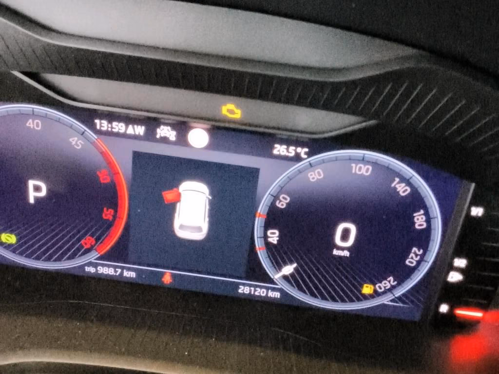 Skoda Kodiaq 2024 г. Белый, пробег 28120 км