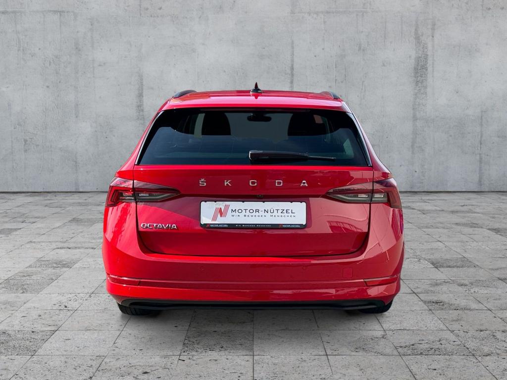 Skoda Octavia 2022 г. Красный, пробег 52216 км