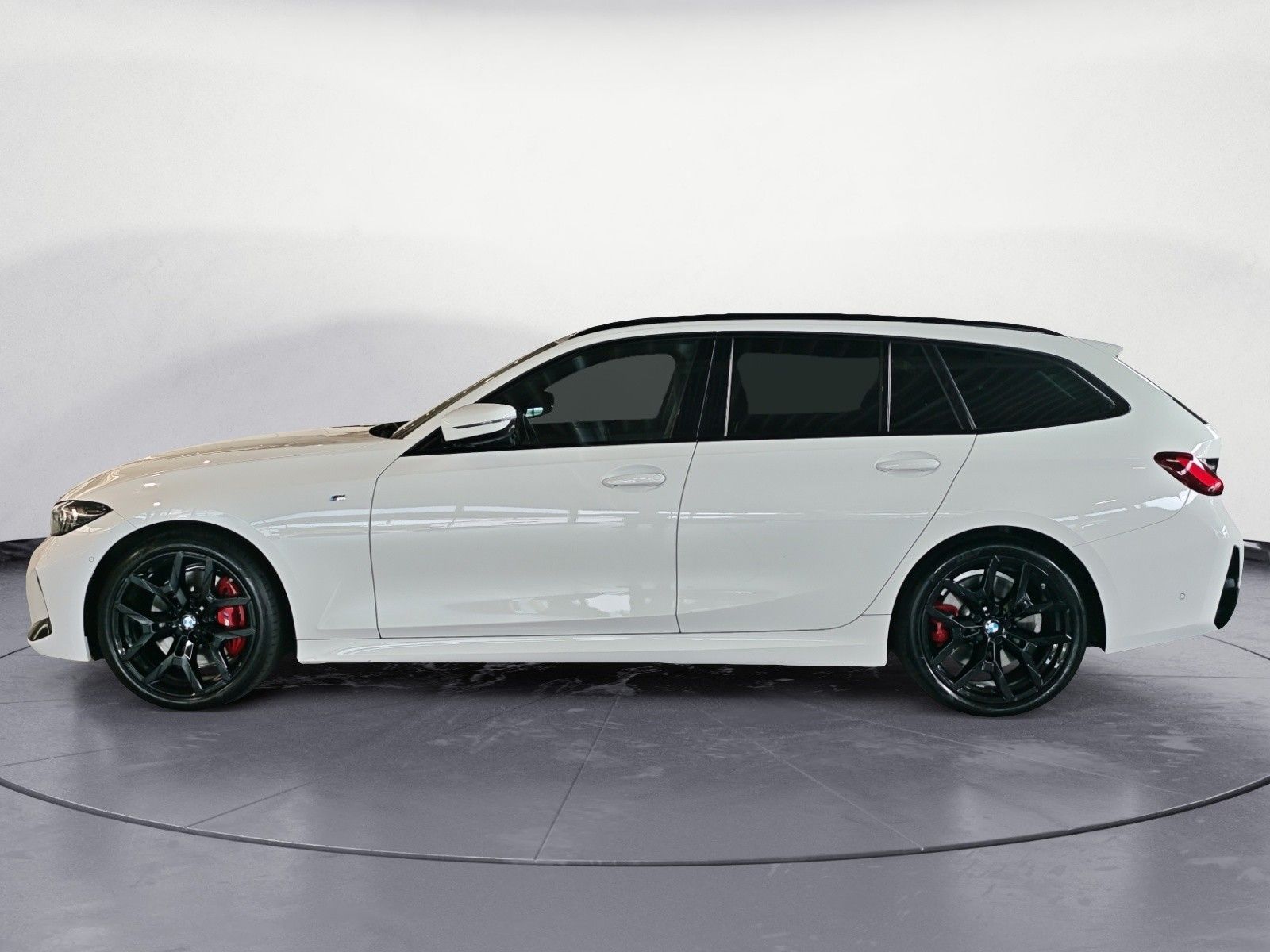 BMW 320 2025 г. Белый, пробег 27705 км