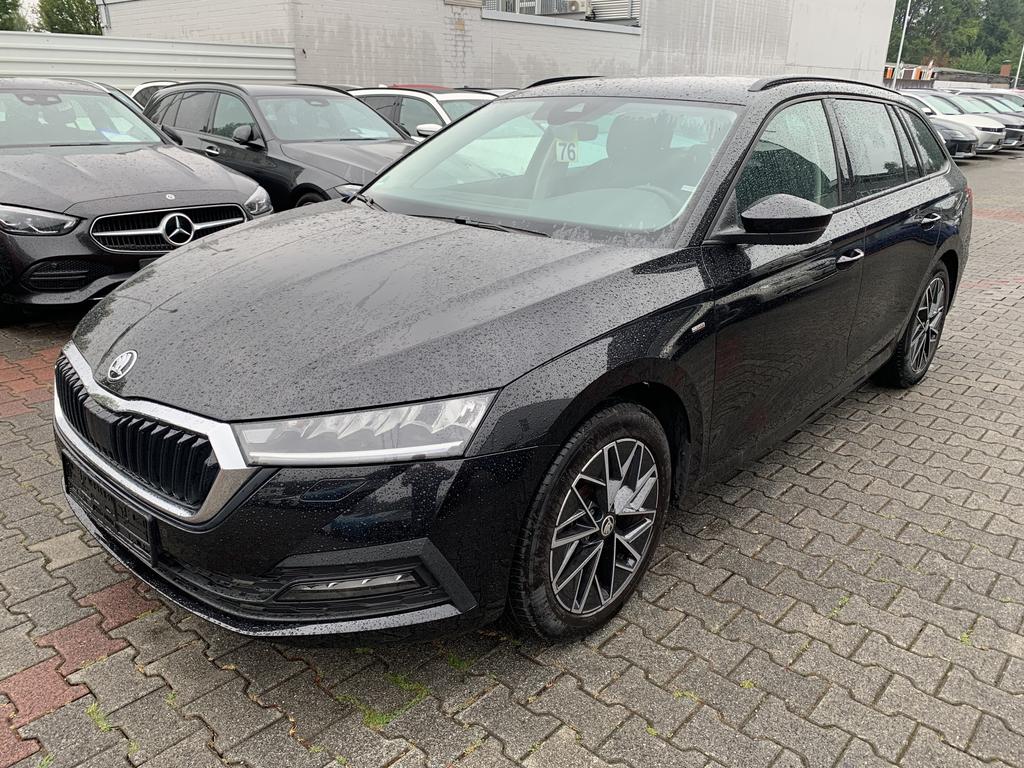 Skoda Octavia 2022 г. Чёрный, пробег 42733 км