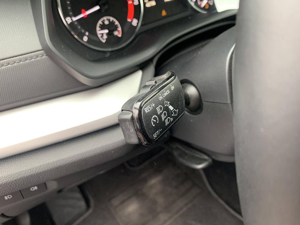 Skoda Octavia 2022 г. Чёрный, пробег 42733 км