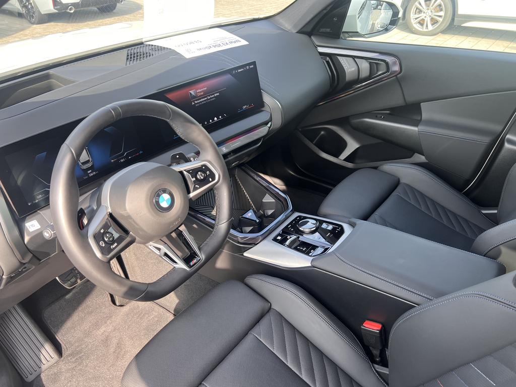 BMW X3 2025 г. Белый, пробег 33609 км