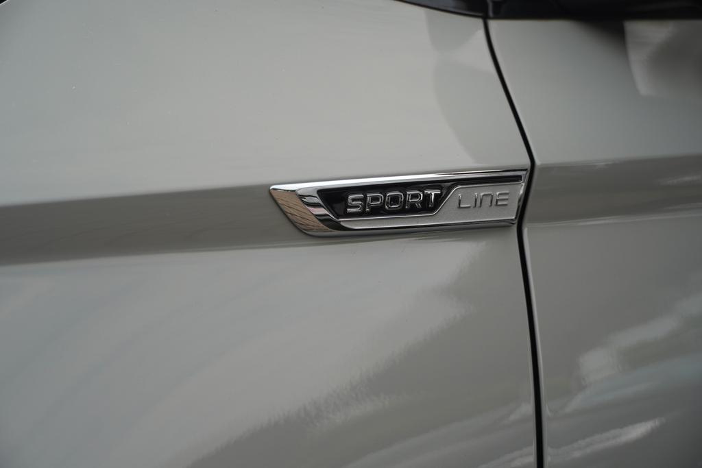 Skoda Karoq 2023 г. Серый, пробег 33060 км
