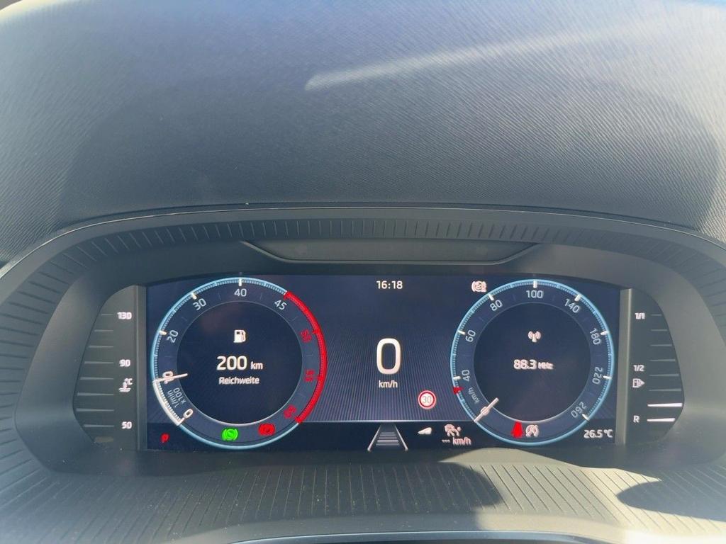 Skoda Octavia 2023 г. Синий, пробег 56300 км