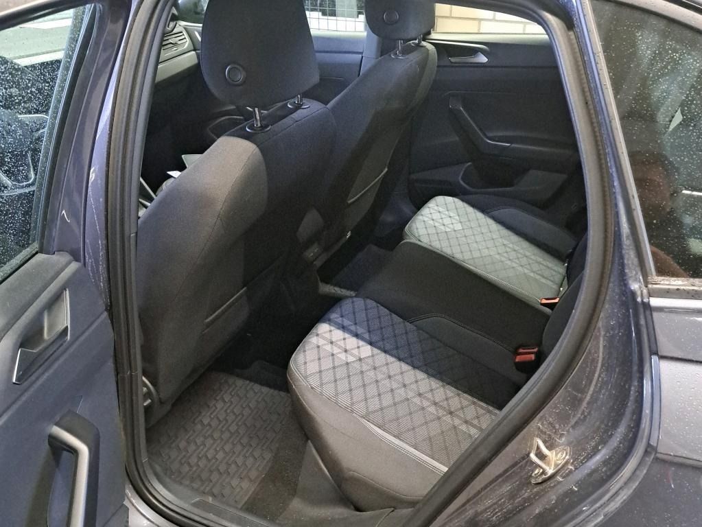 Volkswagen Taigo 2022 г. Серый, пробег 34589 км