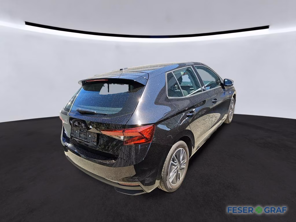 Skoda LEON 2022 г. Чёрный, пробег 44710 км
