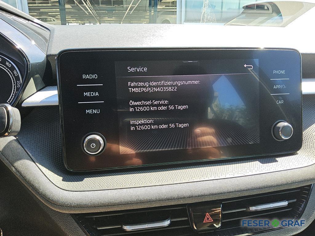Skoda LEON 2022 г. Чёрный, пробег 44710 км