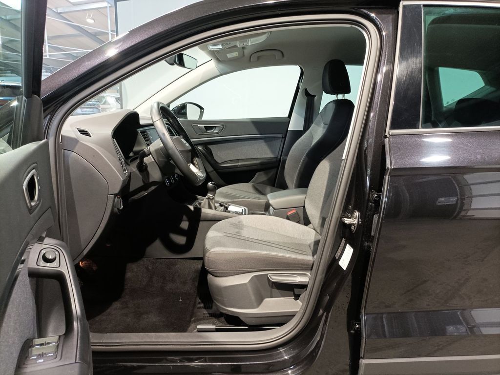 SEAT Ateca 2022 г. Чёрный, пробег 40064 км