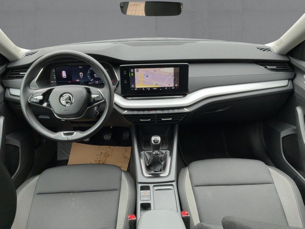 Skoda Octavia 2023 г. Серый, пробег 51093 км