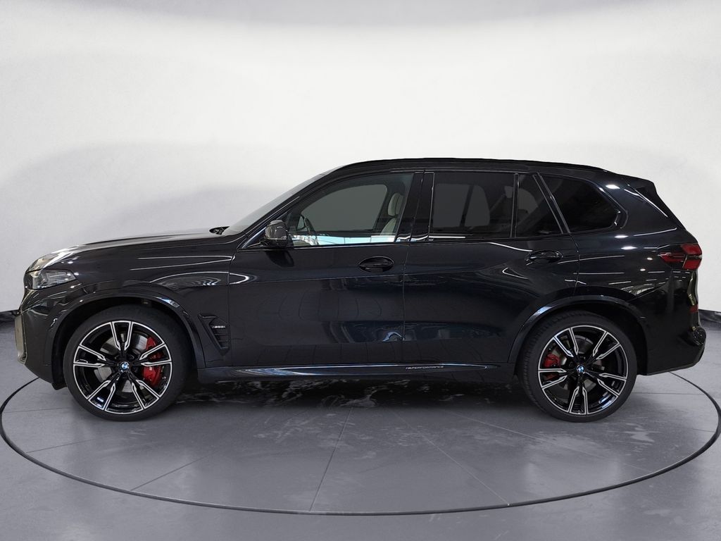 BMW X5 M60 2023 г. Чёрный, пробег 48414 км