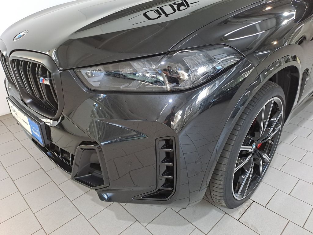 BMW X5 M60 2023 г. Чёрный, пробег 48414 км