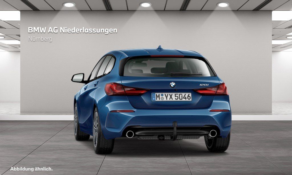 BMW 120 2023 г. Синий, пробег 53798 км