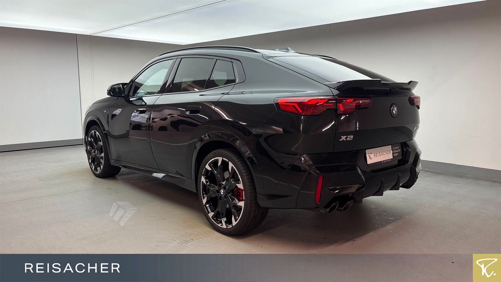 BMW X2 2025 г. Чёрный, пробег 4378 км
