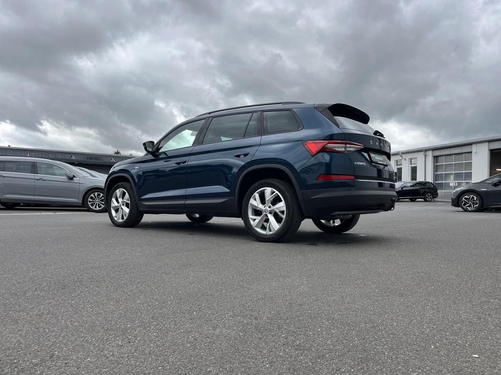 Skoda Kodiaq 2023 г. Синий, пробег 52783 км