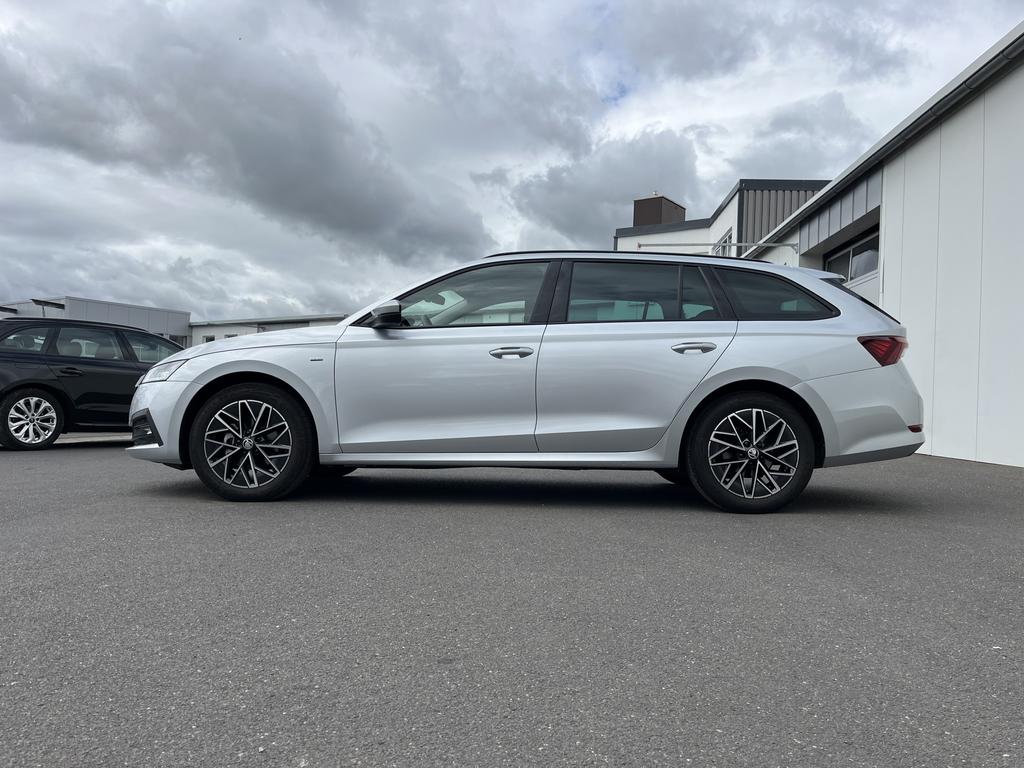 Skoda Octavia 2022 г. Серый, пробег 35420 км