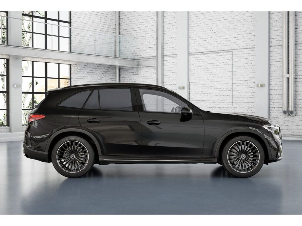 Mercedes-Benz GLC 300 2024 г. Чёрный, пробег 24290 км