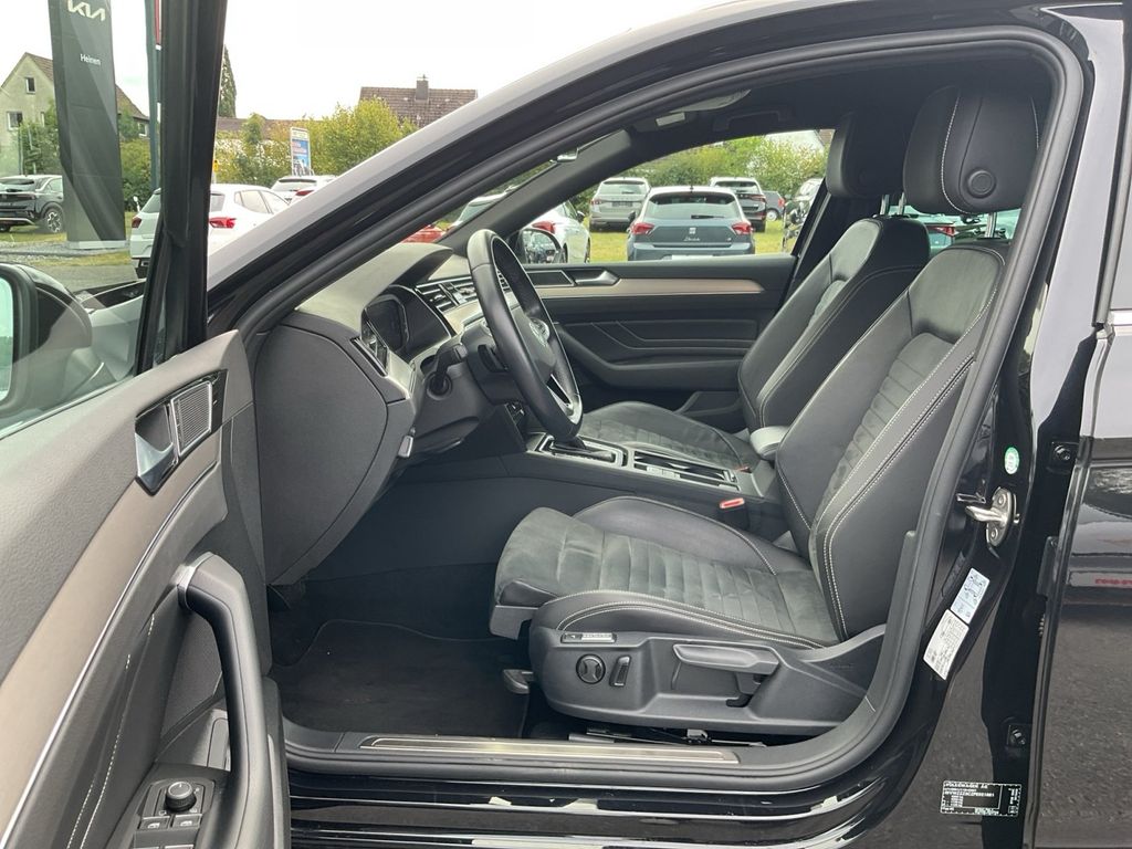 Volkswagen PASSAT VARIANT 2023 г. Чёрный, пробег 56207 км