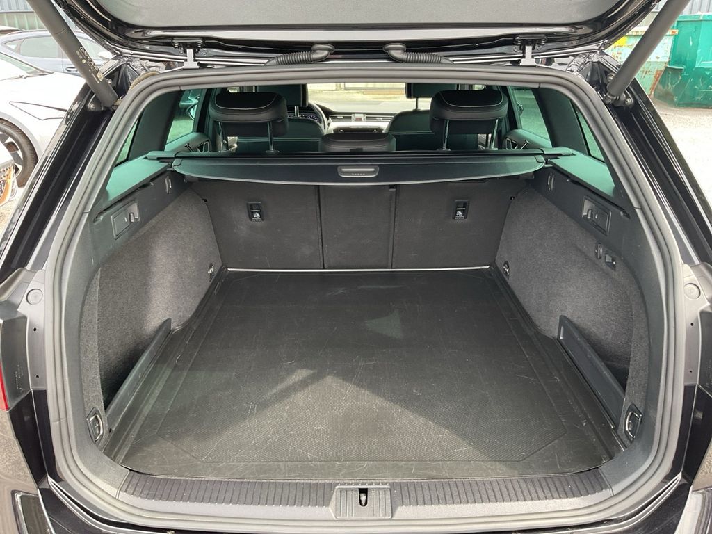 Volkswagen PASSAT VARIANT 2023 г. Чёрный, пробег 56207 км