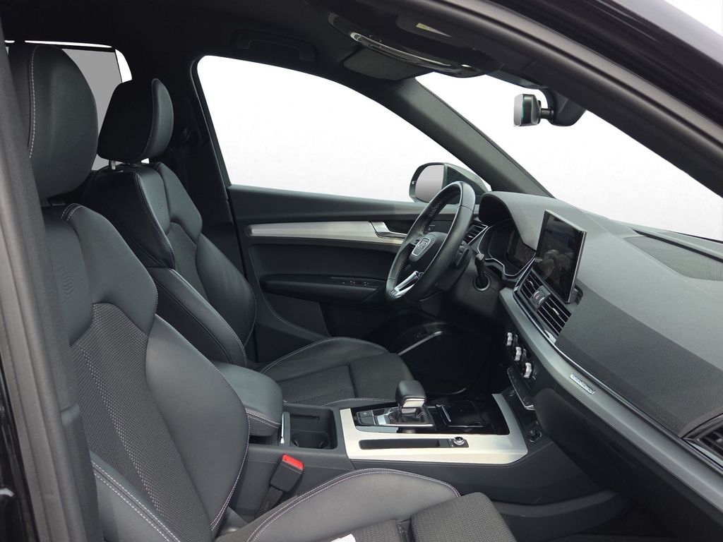 Audi Q5 2024 г. Чёрный, пробег 37540 км