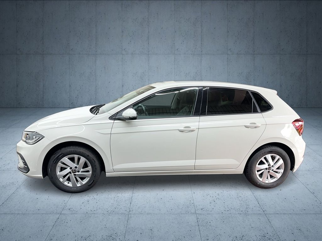 Volkswagen Polo 2024 г. Серый, пробег 35095 км