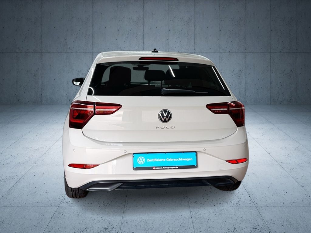 Volkswagen Polo 2024 г. Серый, пробег 35095 км