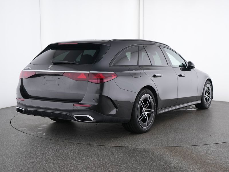 Mercedes-Benz E 220 2025 г. Серый, пробег 28200 км