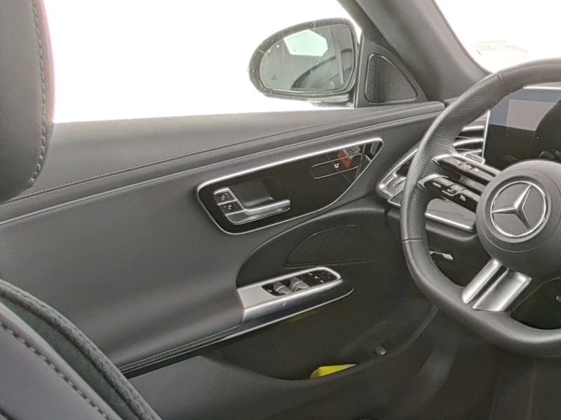 Mercedes-Benz E 220 2025 г. Серый, пробег 28200 км