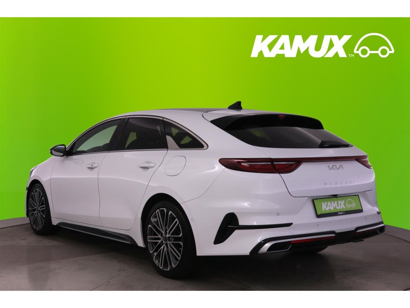 Kia PRO CEE'D / PROCEED 2022 г. Белый, пробег 18962 км