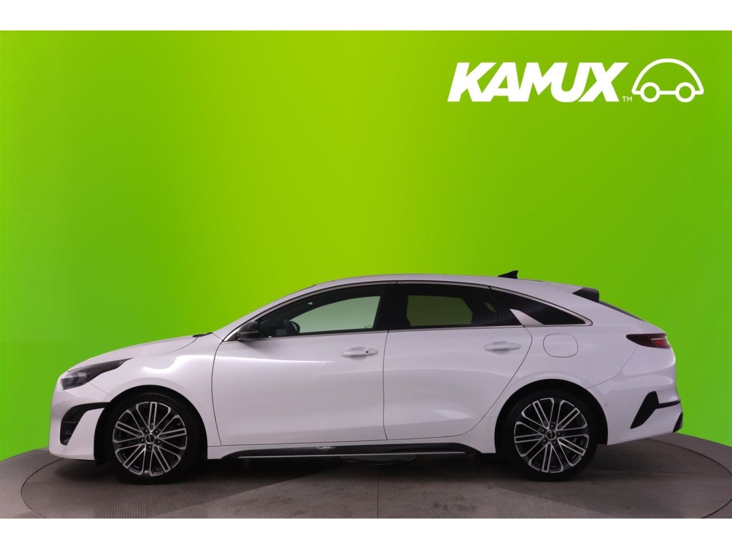 Kia PRO CEE'D / PROCEED 2022 г. Белый, пробег 18962 км