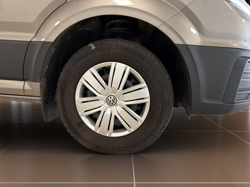 Volkswagen CRAFTER 2024 г. Белый, пробег 37952 км
