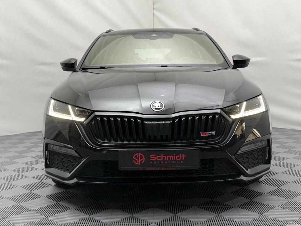 Skoda Octavia 2023 г. Чёрный, пробег 50000 км