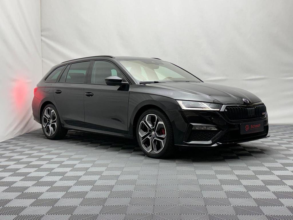 Skoda Octavia 2023 г. Чёрный, пробег 50000 км