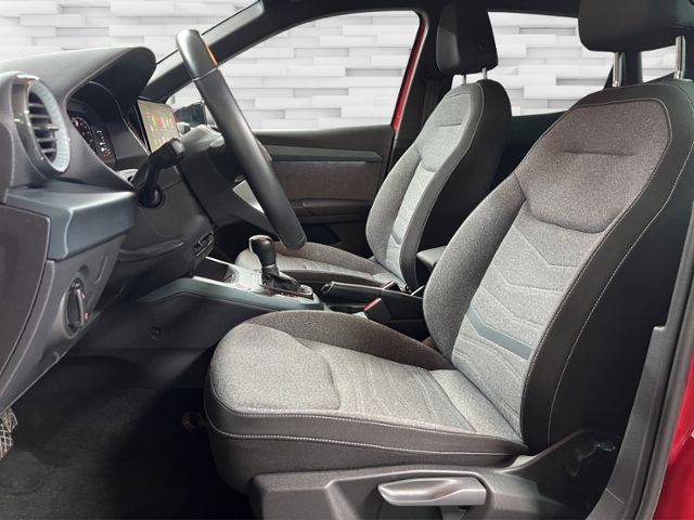SEAT Arona 2023 г. Красный, пробег 35302 км