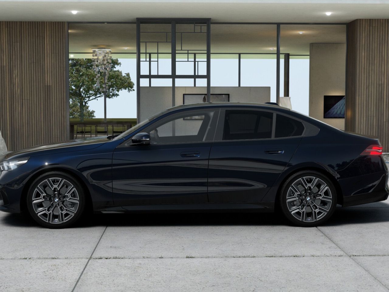 BMW 520 2025 г. Чёрный, пробег 25383 км