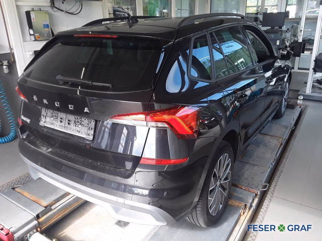 Skoda Kamiq 2023 г. Чёрный, пробег 49350 км
