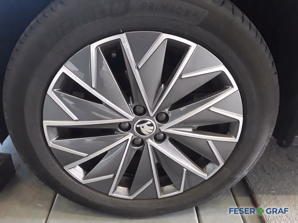 Skoda Kamiq 2023 г. Чёрный, пробег 49350 км