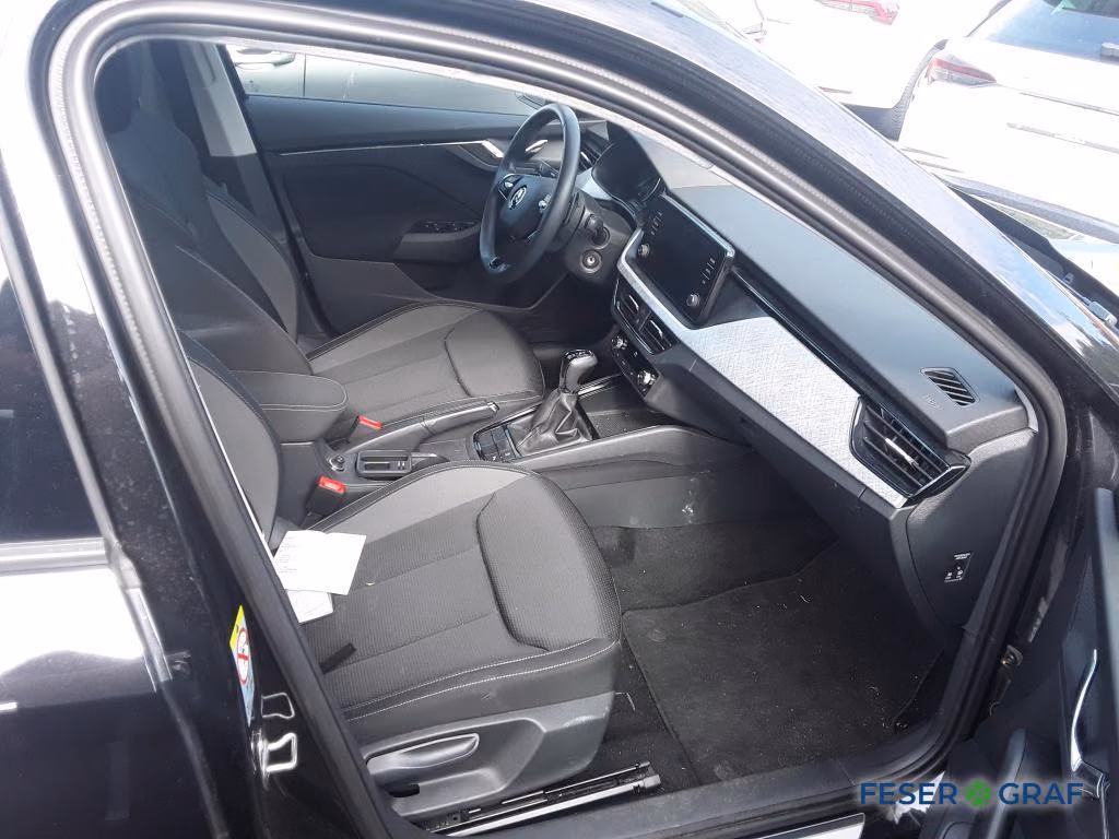 Skoda Kamiq 2023 г. Чёрный, пробег 49350 км