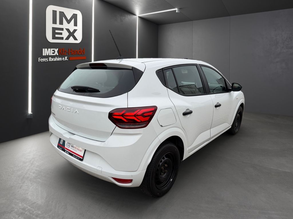 Dacia Sandero 2023 г. Белый, пробег 50000 км