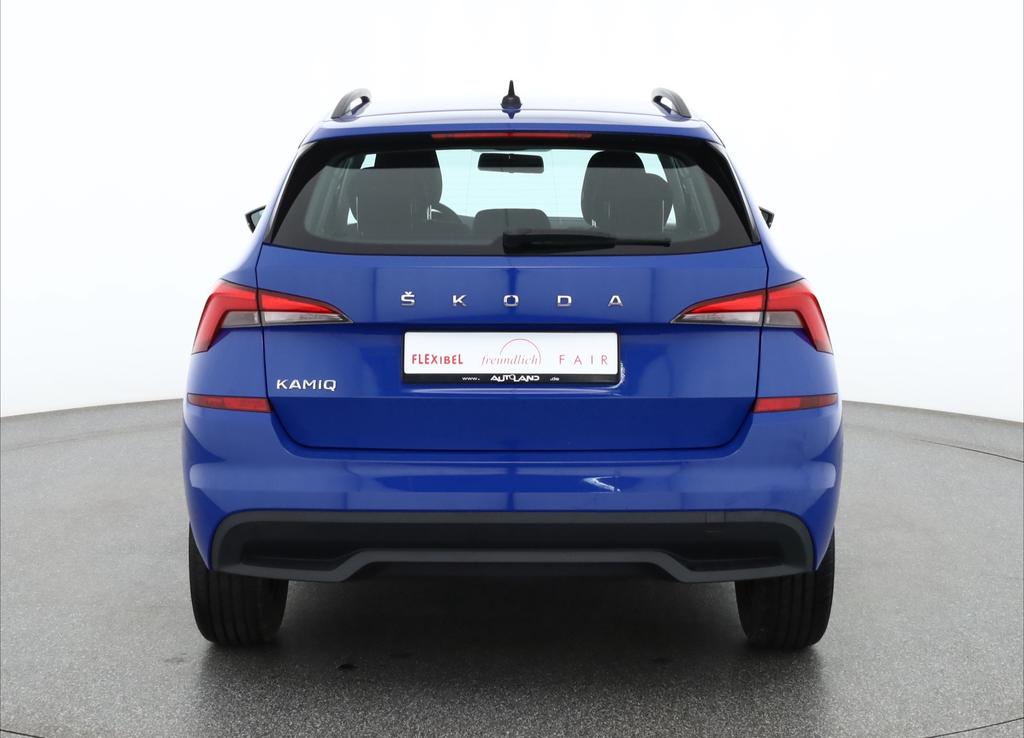 Skoda Kamiq 2022 г. Синий, пробег 43622 км