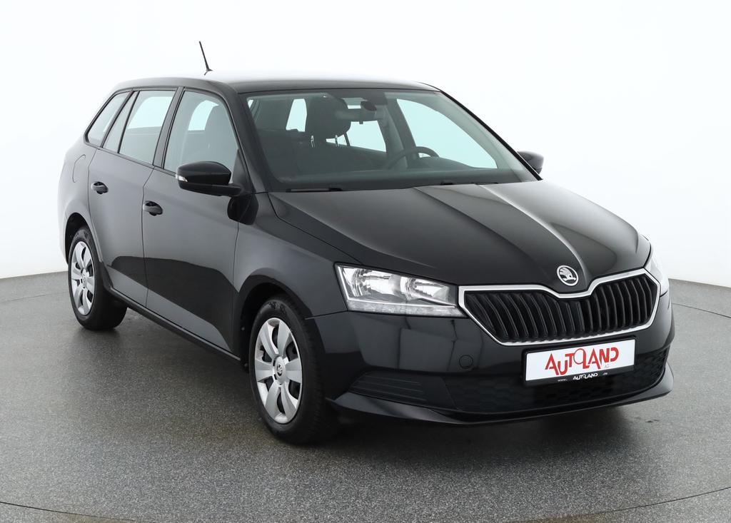 Skoda Fabia 2022 г. Чёрный, пробег 49989 км