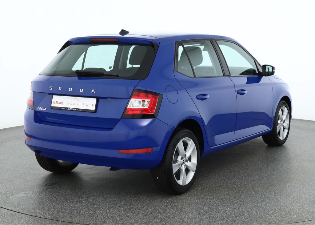 Skoda Fabia 2021 г. Синий, пробег 57064 км