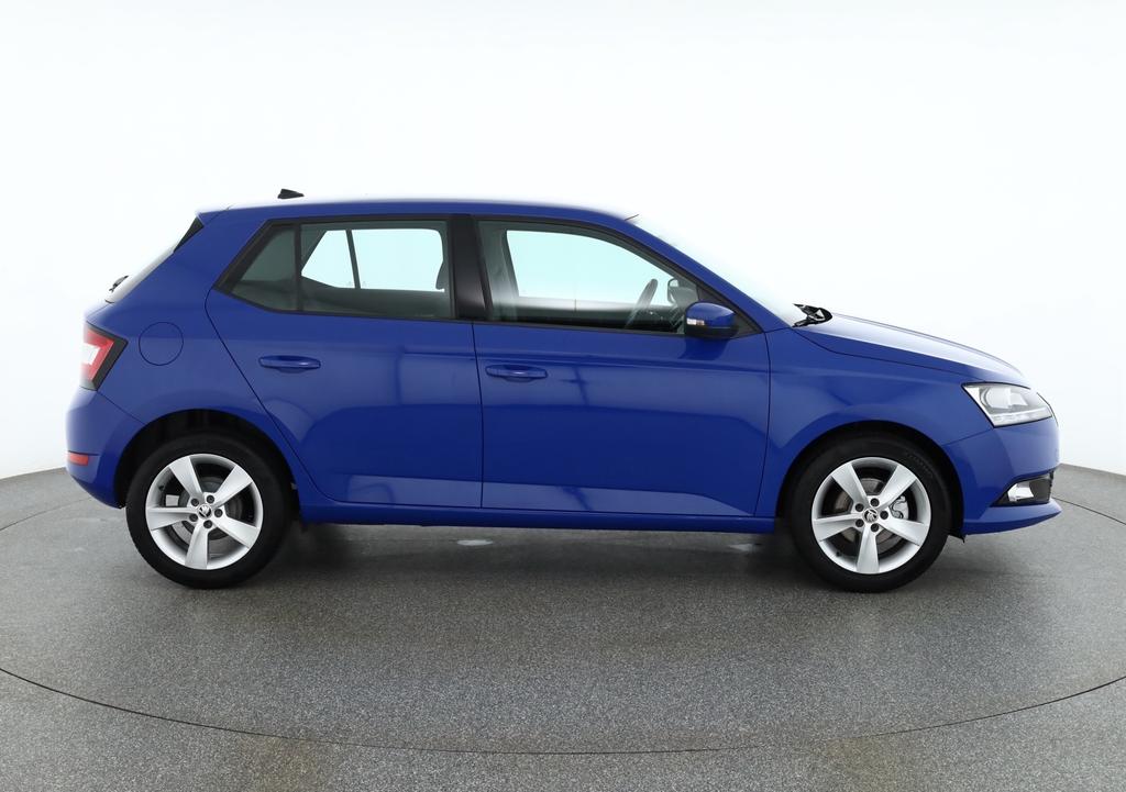 Skoda Fabia 2021 г. Синий, пробег 57064 км