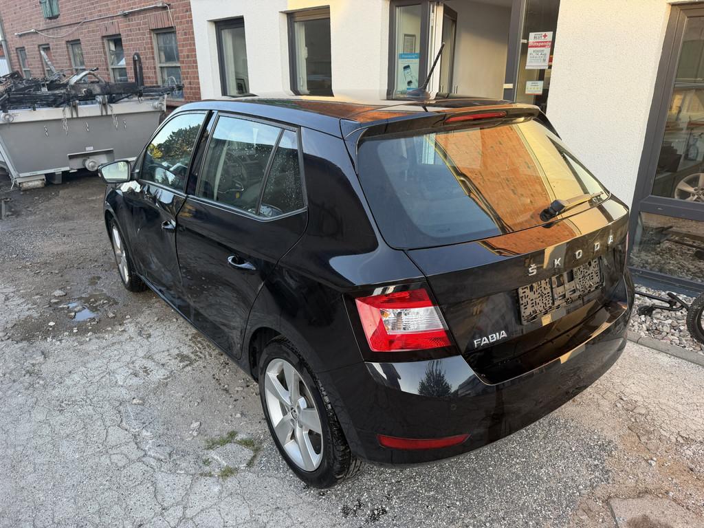 Skoda Fabia 2021 г. Чёрный, пробег 46400 км