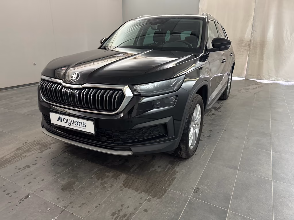 Skoda Kodiaq 2023 г. Чёрный, пробег 56411 км
