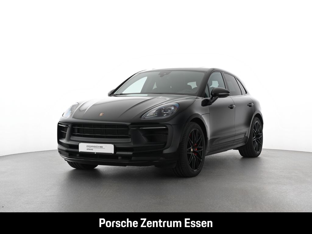 Porsche Macan 2023 г. Чёрный, пробег 59513 км