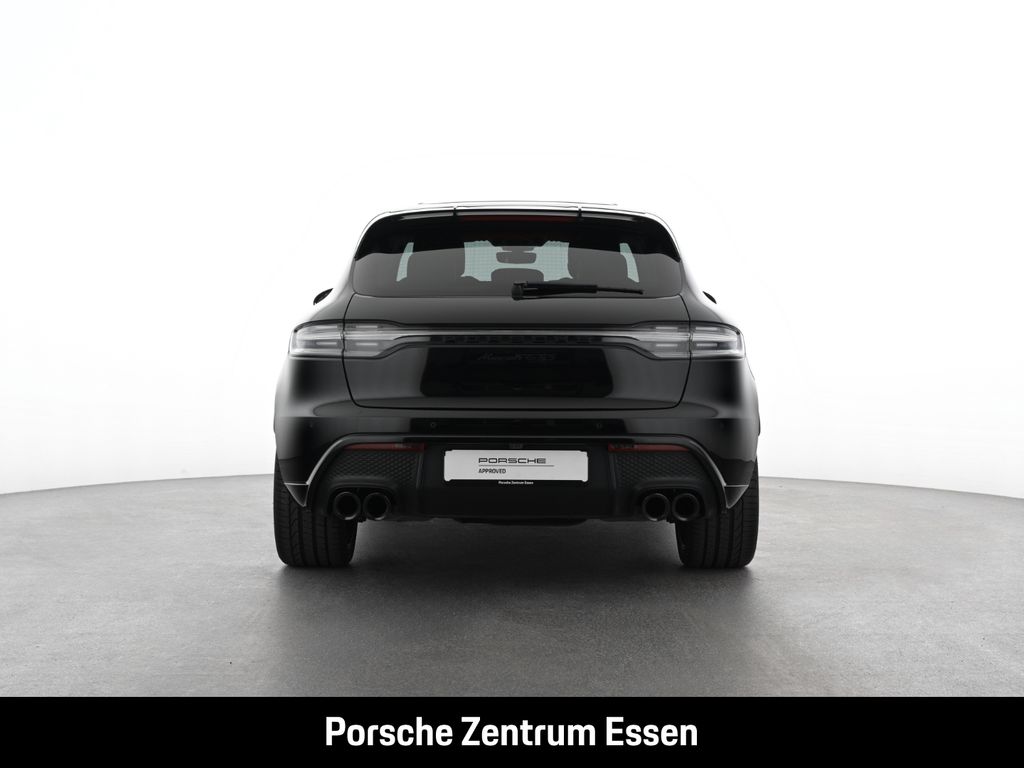 Porsche Macan 2023 г. Чёрный, пробег 59513 км