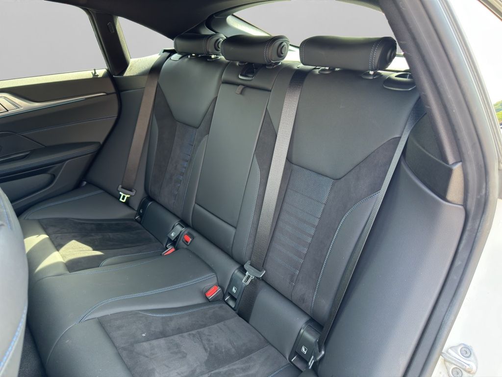 BMW M440 2023 г. Белый, пробег 34900 км