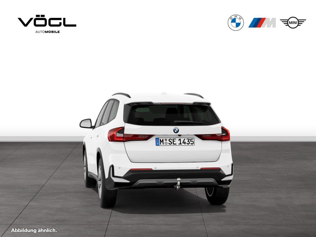 BMW X1 2023 г. Белый, пробег 56165 км