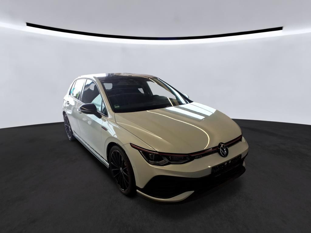 Volkswagen Golf 2022 г. Белый, пробег 31628 км